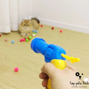 Gun Relief Cat Pompons Toy